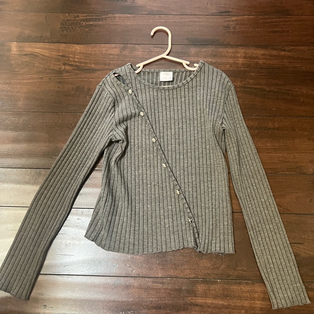 Gray Ribbed Sweater